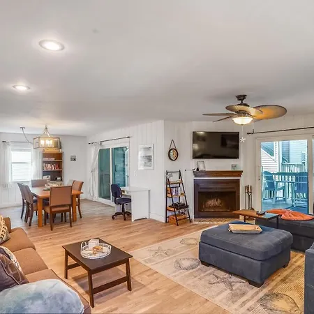 Pelican Pointe 2C